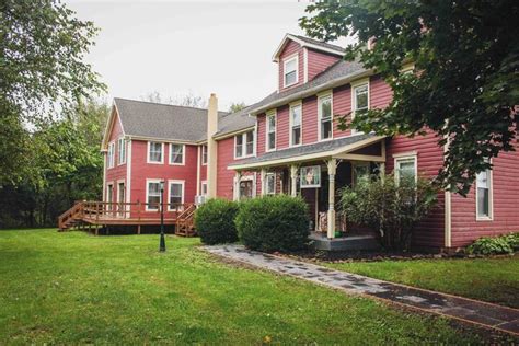 Located in the trendy SOMA neighborhood steps from the AmtrackGreyhound station, the PA State Capitol, Strawberry Square, downtown hotels, the riverfront and restaurant row. . Airbnb in gettysburg pa